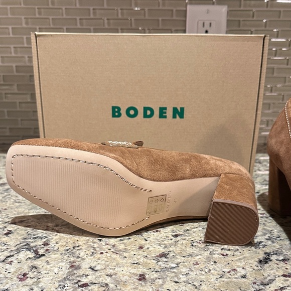 Boden Sol Block Heeled Penny Loafers - Picture 11 of 16
